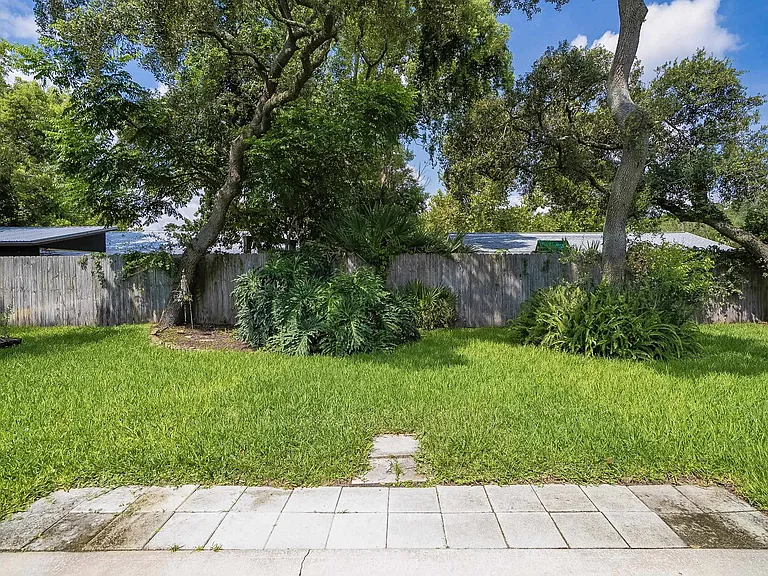 140 Bonita Rd — Photo 46