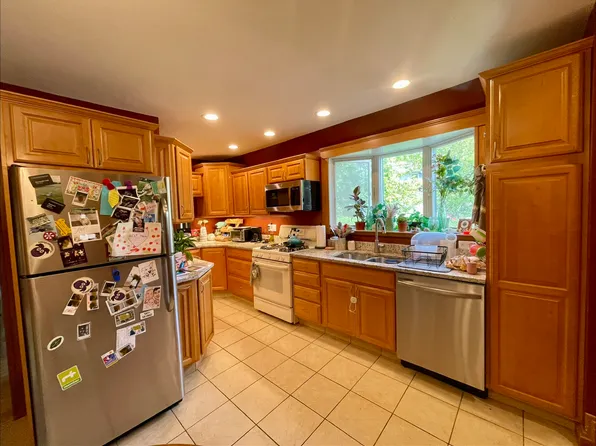 4 White St #1, Arlington, MA 02474
