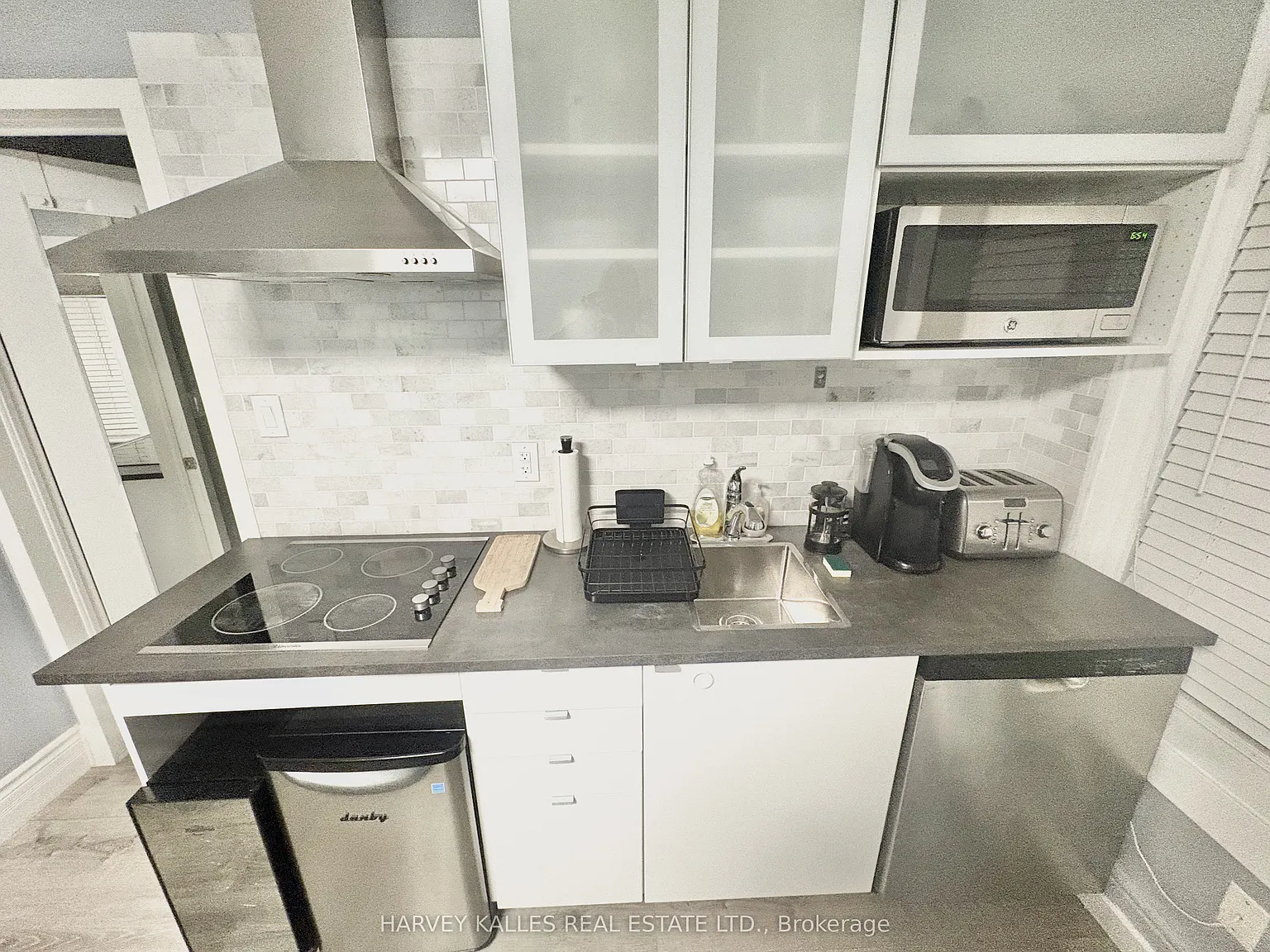 2 bed, $2,680 — Photo 3