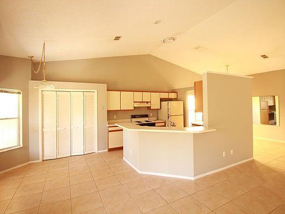 3rd image of 12518 Earnest Ave #2