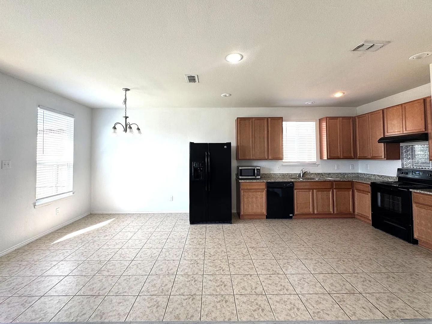 House for Lease in Fort Worth — Photo 3