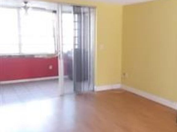 2nd image of 1660 NE 191st St #4121