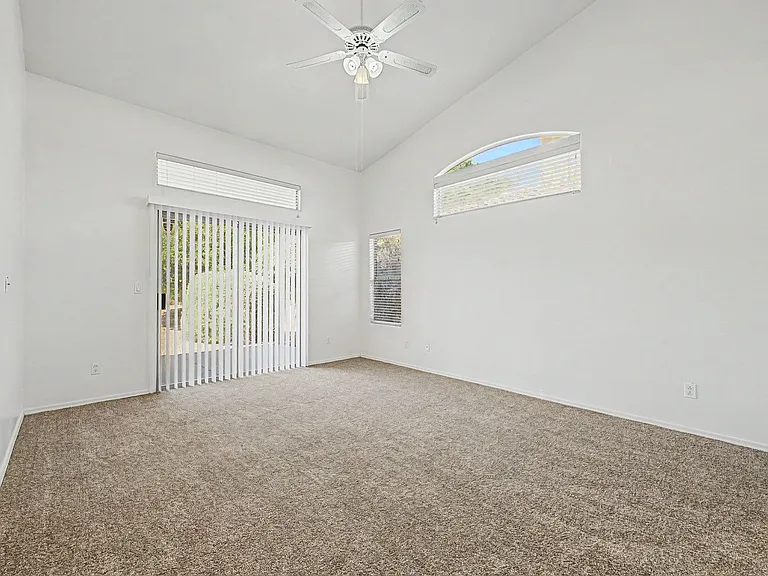 4432 E Meadow Dr — Photo 24