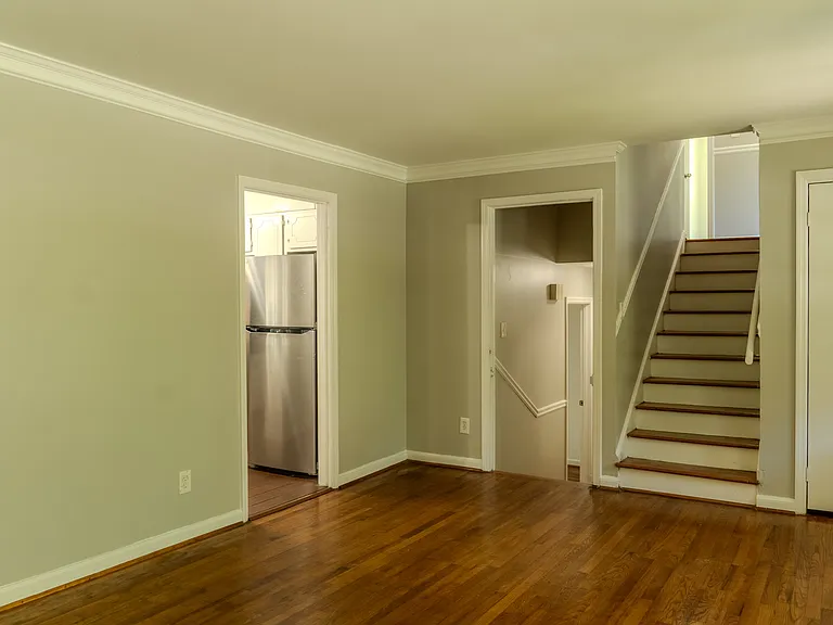 1616 Drayton Woods Dr — Photo 18