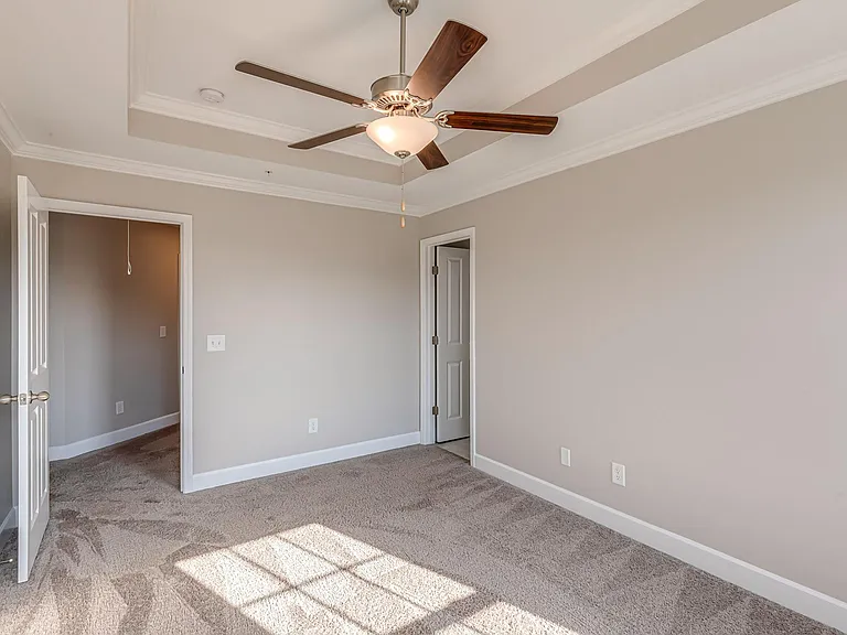252 Mary Ann Cir — Photo 18