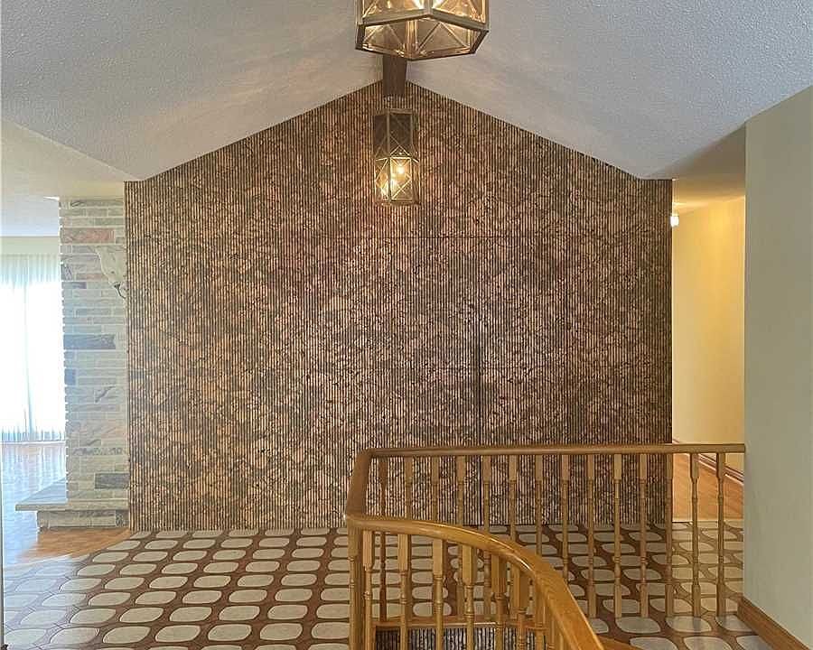 2nd image of 89 Cumberland Dr