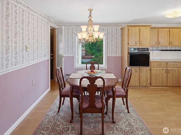 5th image of 1427 100th Street SW #146