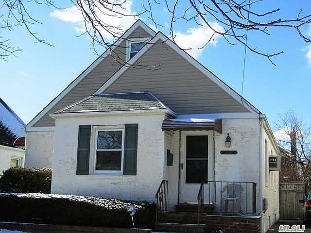 1st image of 8034 Little Neck Pkwy