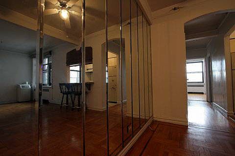 3rd image of 4755 39th Pl APT 5H