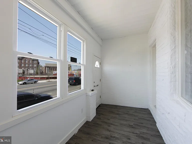 2677 Aramingo Ave — Photo 26