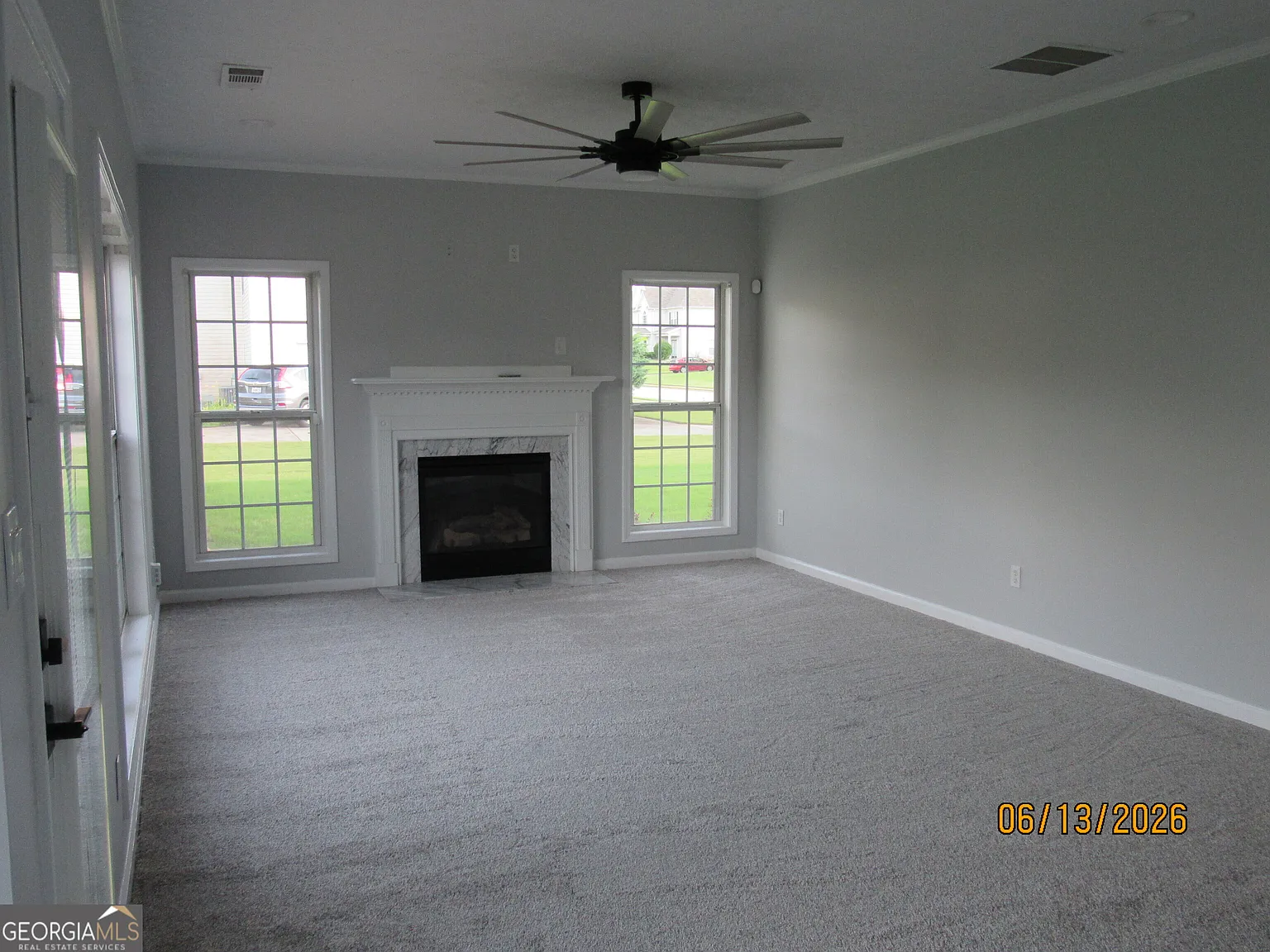 4 bed, 2.5 bath, 2587 sqft, $3,650 — Photo 4