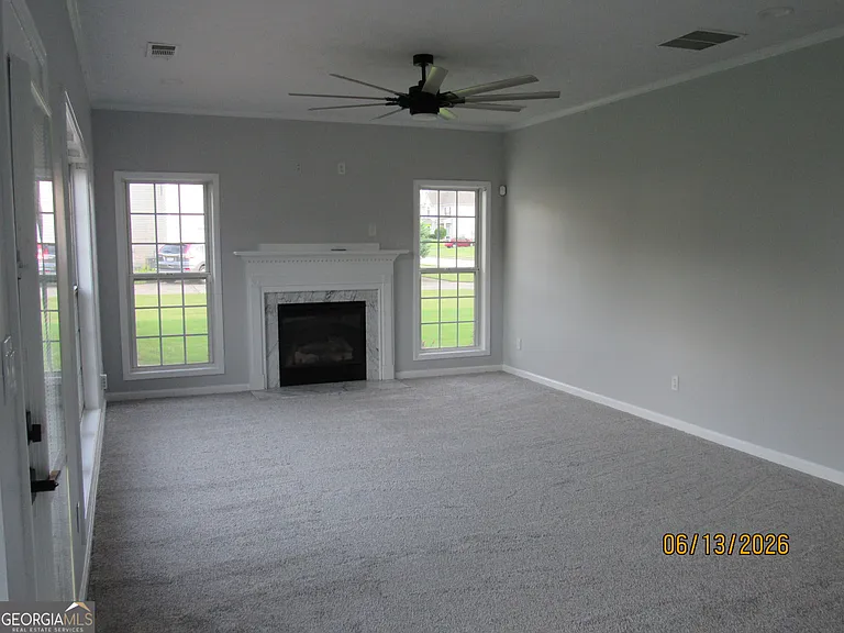 305 Sunderland Cir — Photo 5