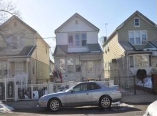 8918 186th St, Hollis, NY 11423