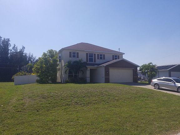 3rd image of 1824 NE 6th Ave