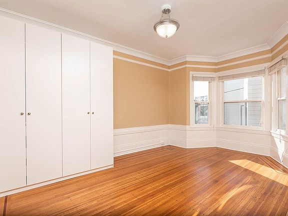2nd image of 1651 Larkin St APT 3