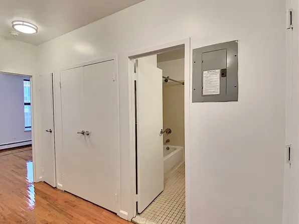 1509 Lexington Avenue image 12 of 23