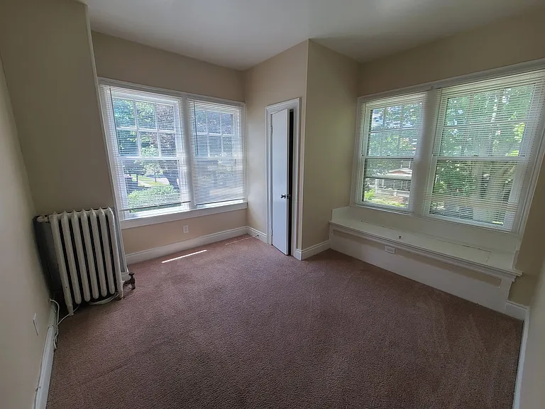 593 Park Ave #8 — Photo 10