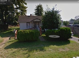 205 Jefferson Ave NE, Yelm, WA 98597