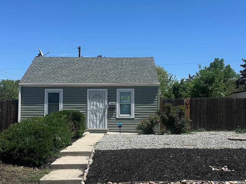 1st image of 2084 Elmira St