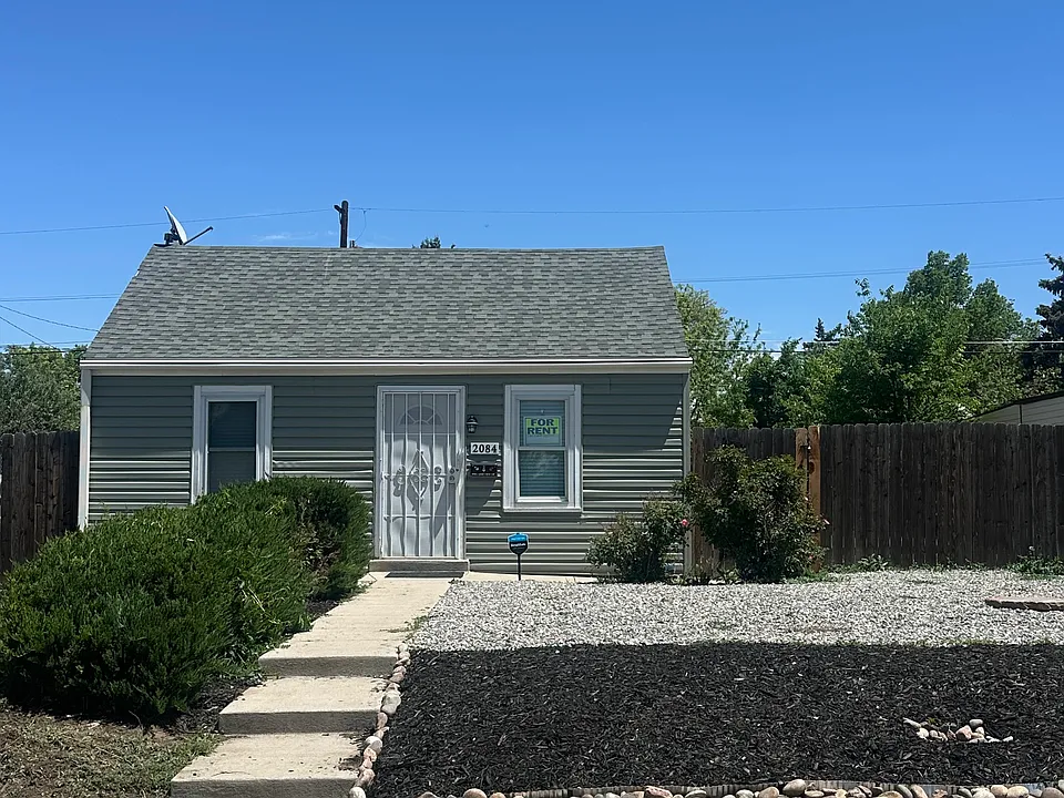 2084 Elmira St