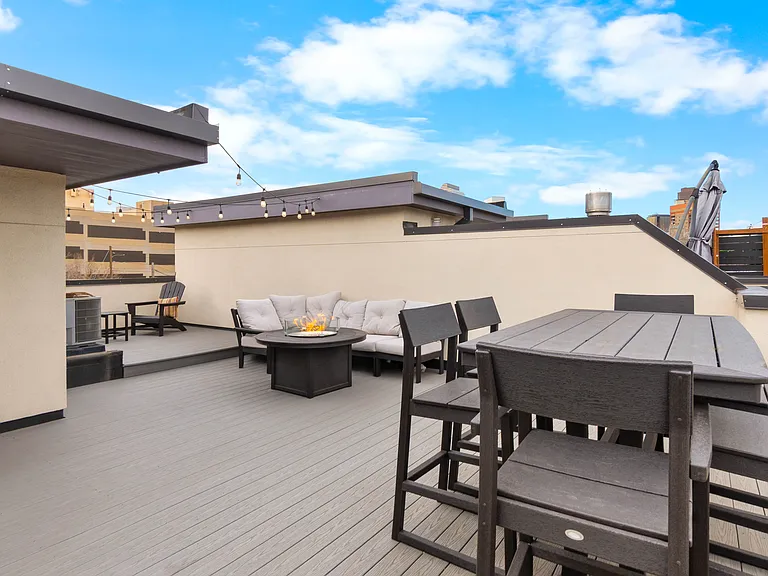 2051 N Downing St #2 — Photo 1
