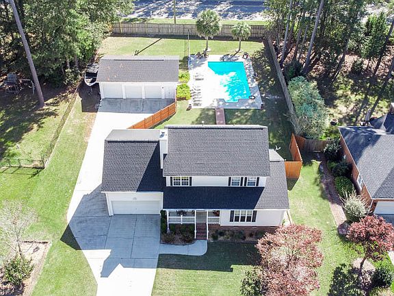 3rd image of 2066 Huron Dr