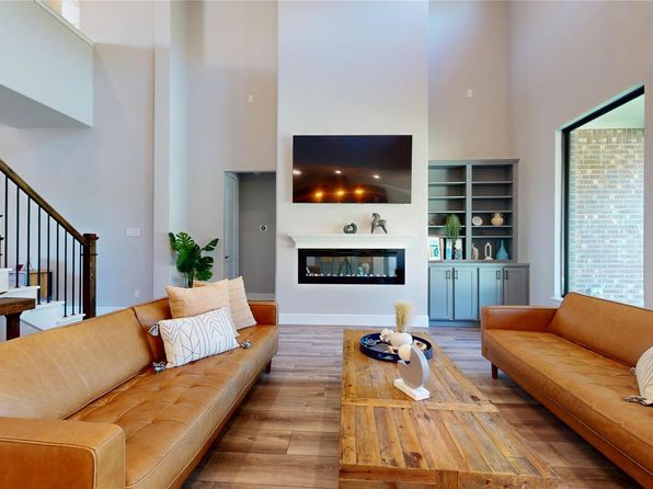 8305 Greenleaf Ridge Way