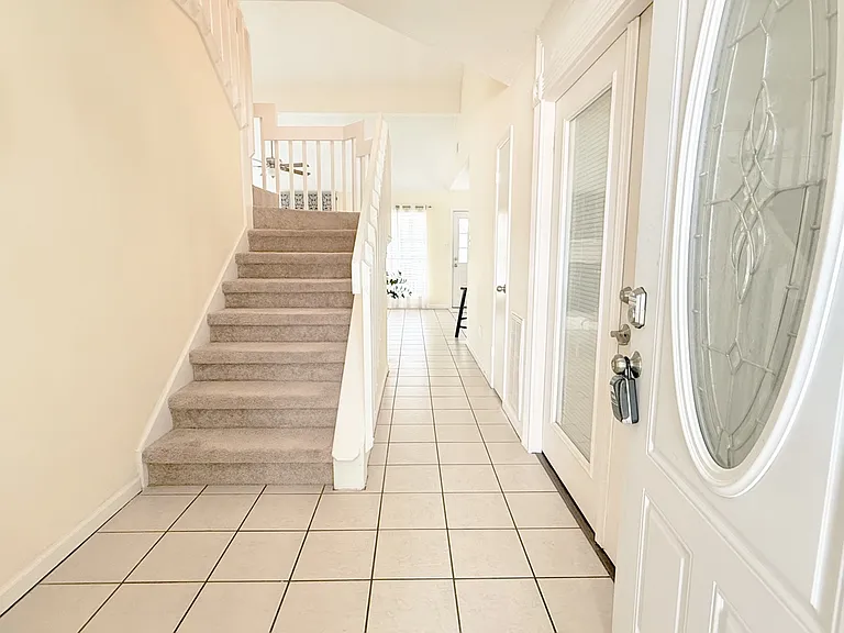 14206 Rosseau St — Photo 2