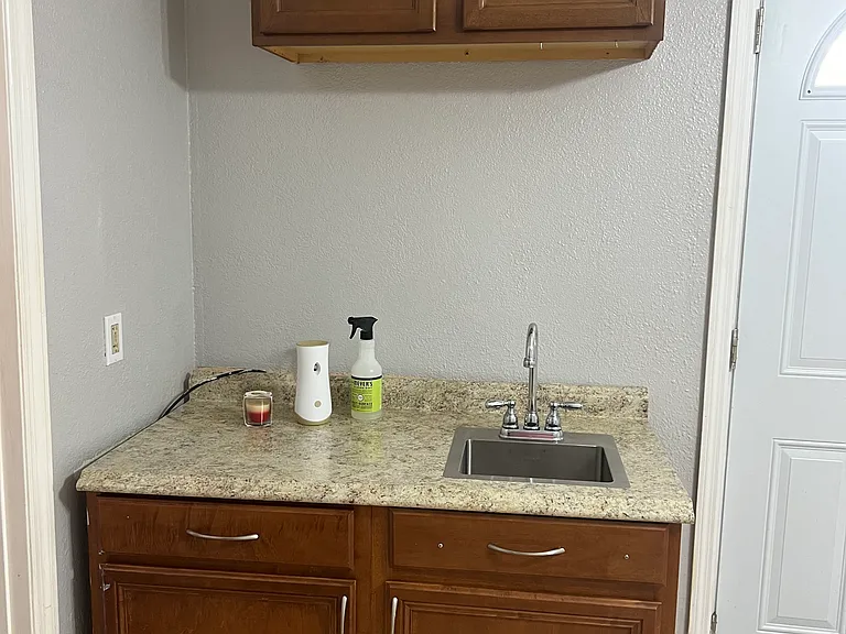 Turner Dr — Photo 8