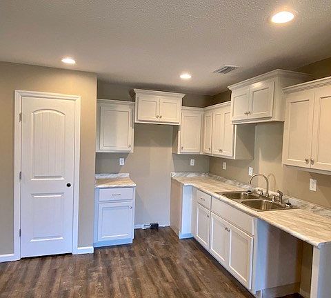 4th image of 1542 San Bernardino Way