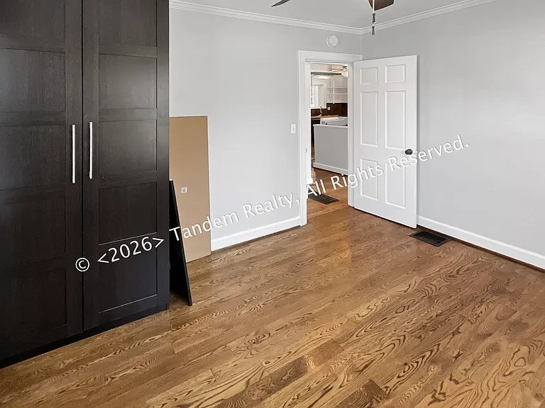 2228 Ashwood Ave #B — Photo 9