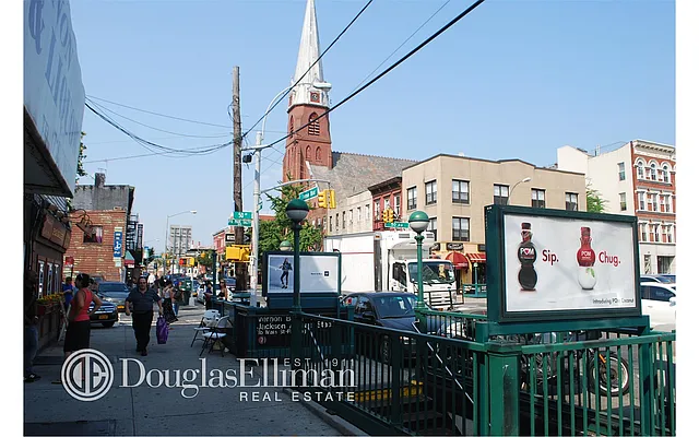 Rented by Douglas Elliman | media 16