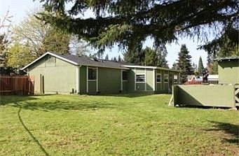 2nd image of 6229 84th Pl NE