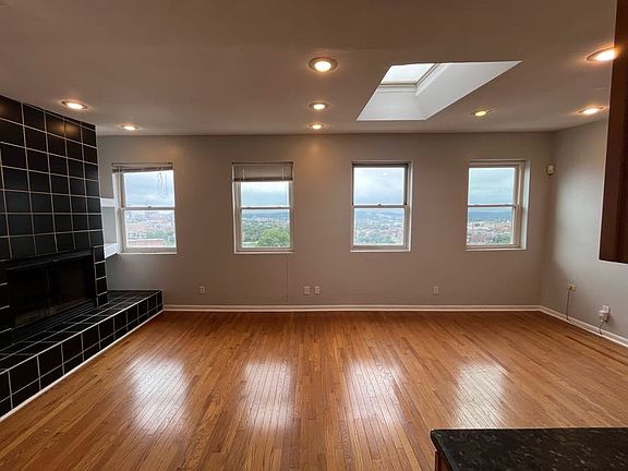 2nd image of 434 Klotter Ave APT 4