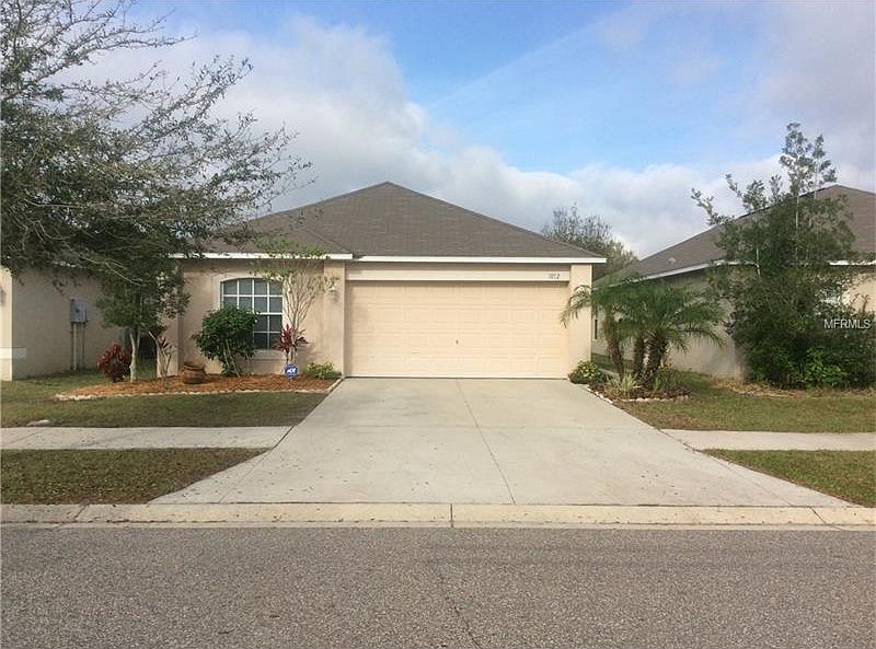 1st image of 1012 Brenton Leaf Dr