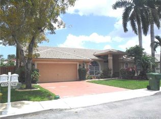 741 SW 93rd Ave, Pembroke Pines, FL 33025
