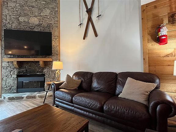 4th image of 4506 Swiss Mountain Dr