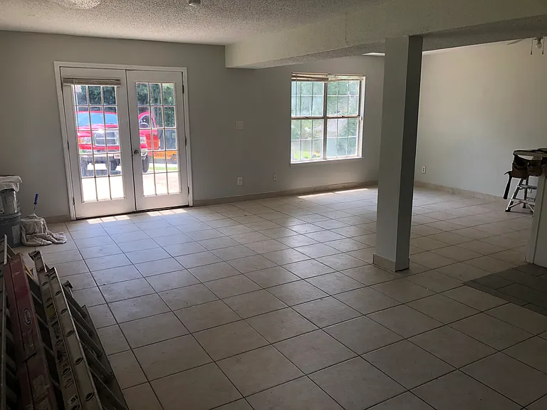 5772 Riverside Dr — Photo 13