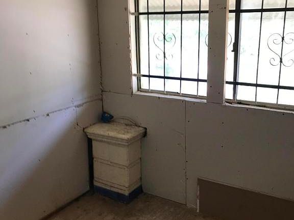 5th image of 1590 W 23rd St