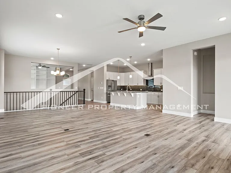 6524 Courtland Pl — Photo 11