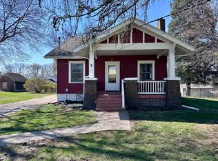 1305 W 3rd St, Sterling, IL