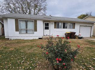 48 Wilshire Blvd, Machesney Park, IL 61115
