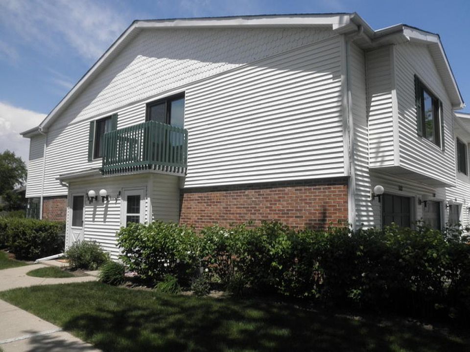 1st image of 310 Taylor Ct