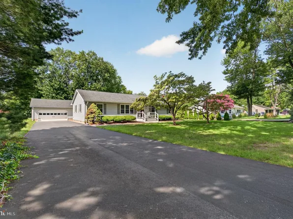 79 Acorn Ln, Dover, DE 19901