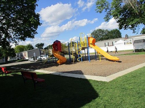 3rd image of 3912 Casper Ave NW