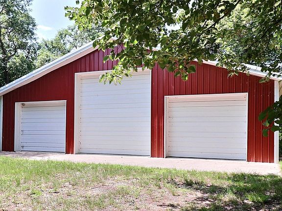 5th image of 22187 Broadwater Dr