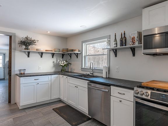 4th image of 109 Morgan Road