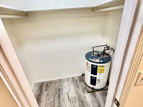 5th image of 417 N K St APT 1A