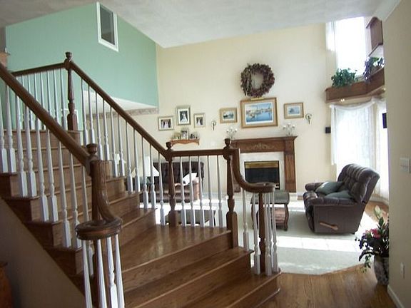 2nd image of 2029 Rosebrook Dr