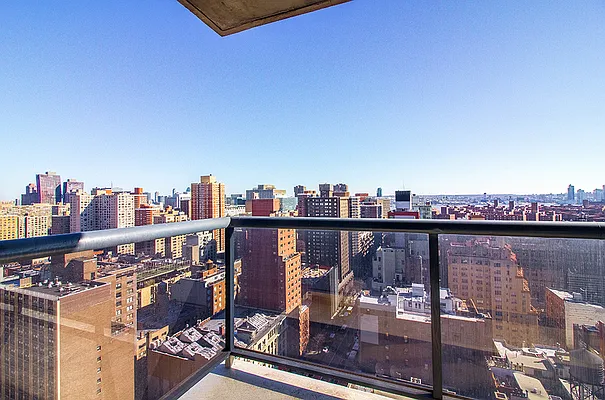 Rented by Mirador Real Estate | media 19